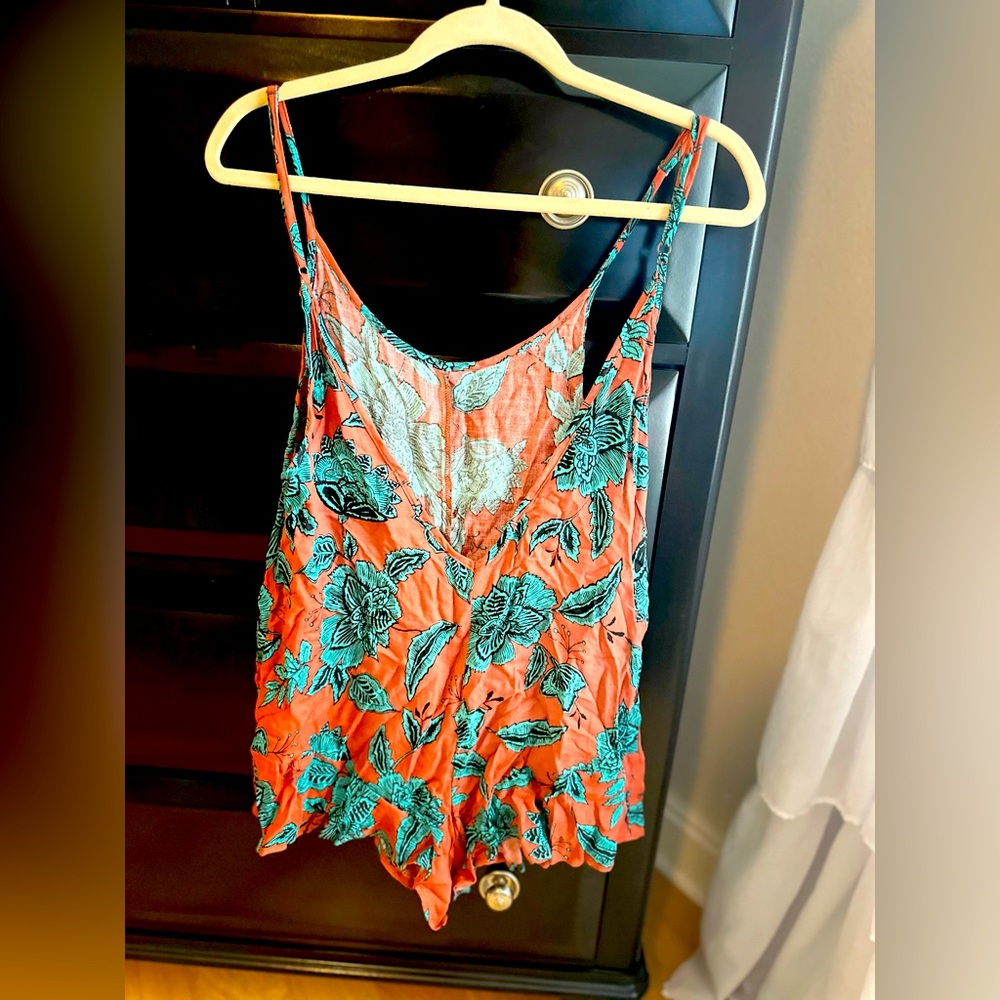 Romper - Picture 2 of 2